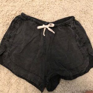Black Brandy Melville shorts